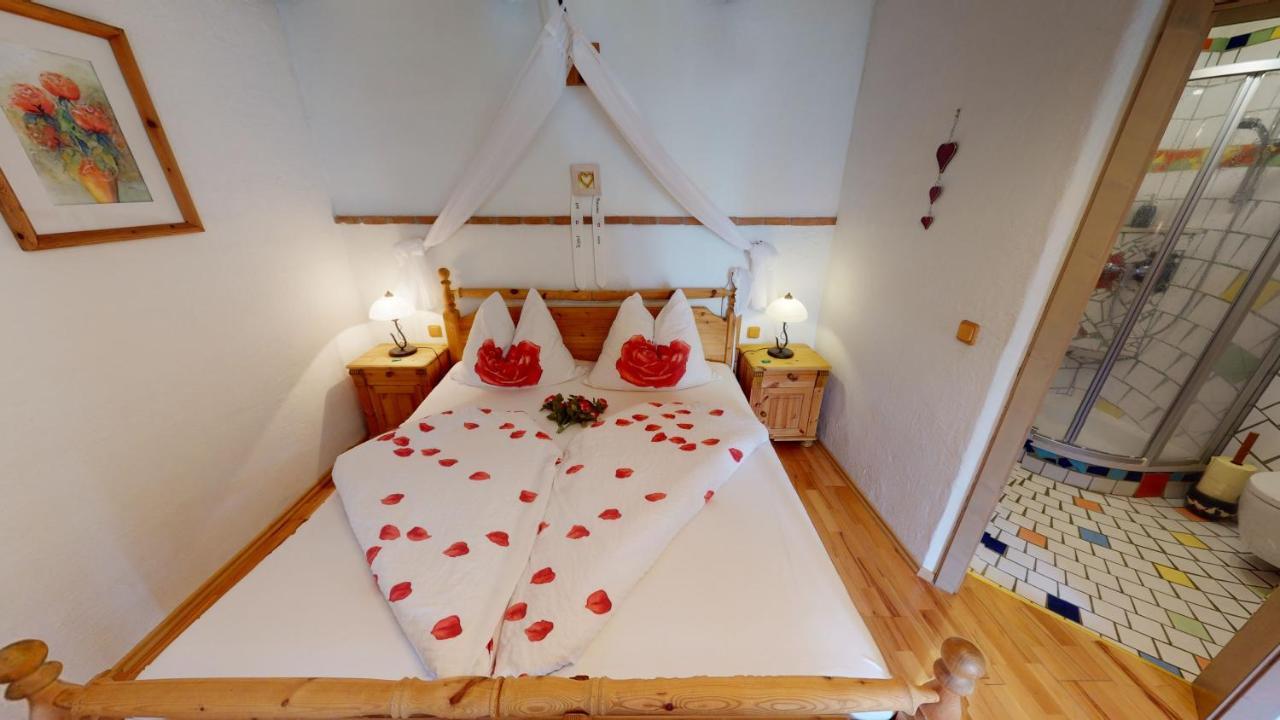 Weingut Bohrn Himmelbett Otel Herrnbaumgarten Dış mekan fotoğraf