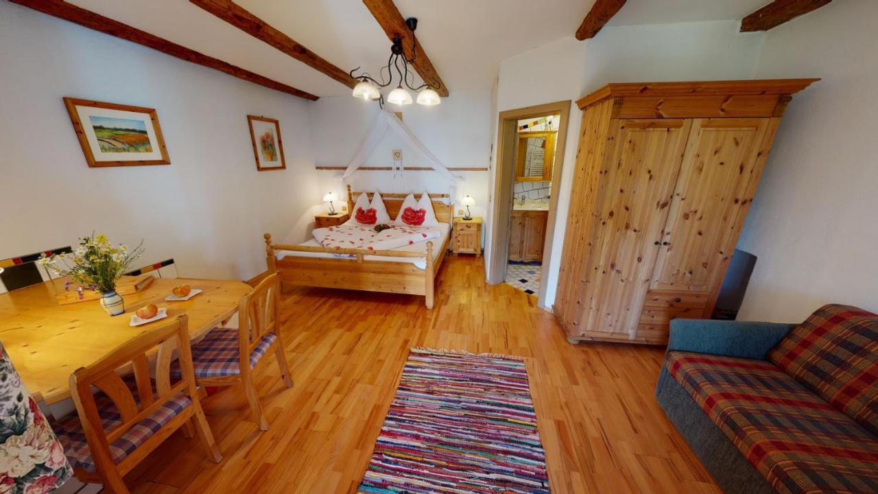 Weingut Bohrn Himmelbett Otel Herrnbaumgarten Dış mekan fotoğraf