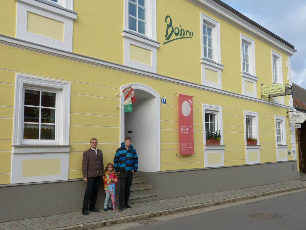 Weingut Bohrn Himmelbett Otel Herrnbaumgarten Dış mekan fotoğraf